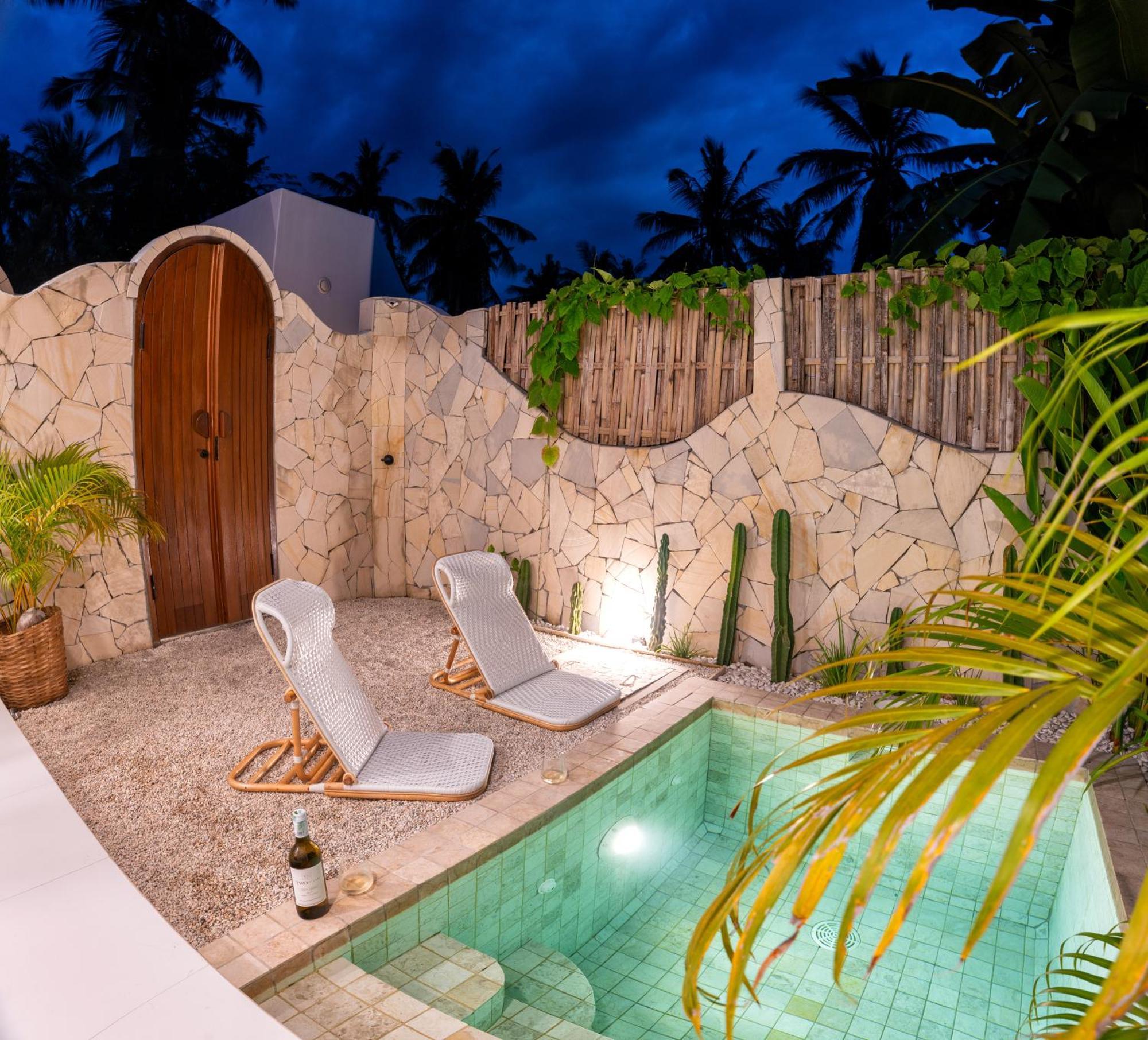 Isla Villas - Private Boutique Villas Гили Траванган Экстерьер фото